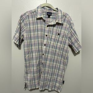 Patagonia Short Sleeve Button - Women’s Small - Organic Cotton - Gently Used